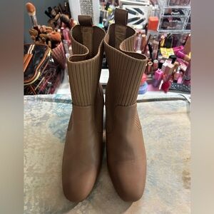 Rouge Helium Brown Ankle Boots